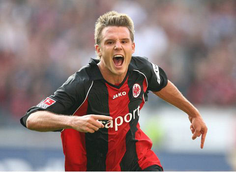 尽管他的个 尽管他的个